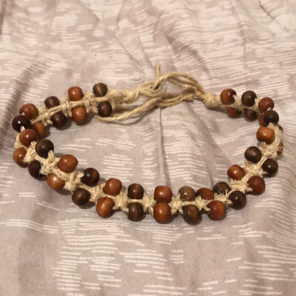 Hemp choker, wooden beads
